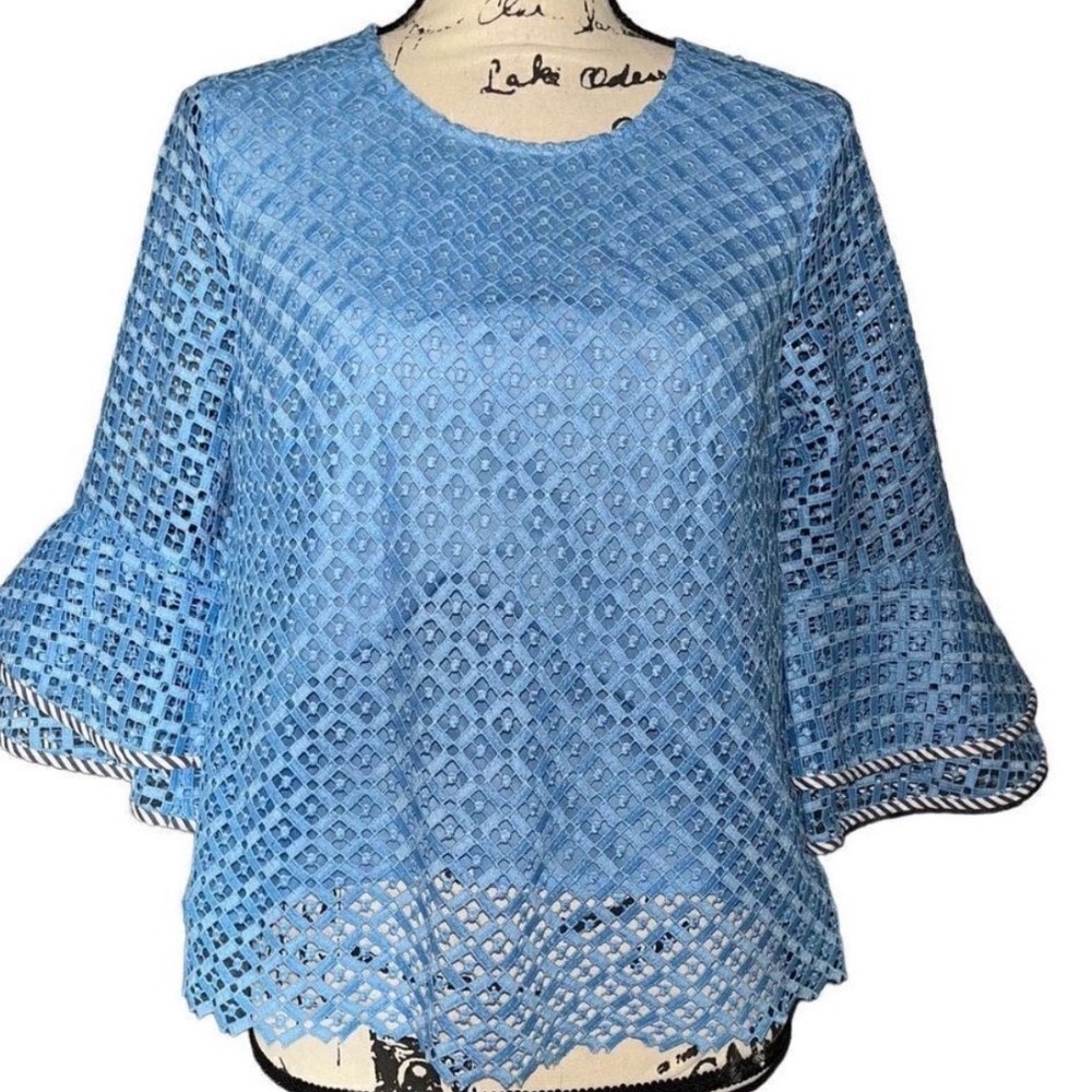 Draper James Blue Lace Bell Sleeve Blouse Top Women's Size 8‎